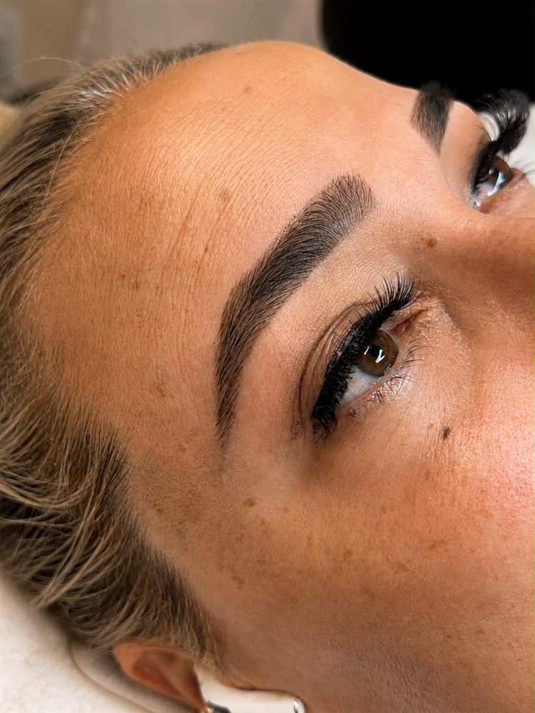 Natural eyebrow result