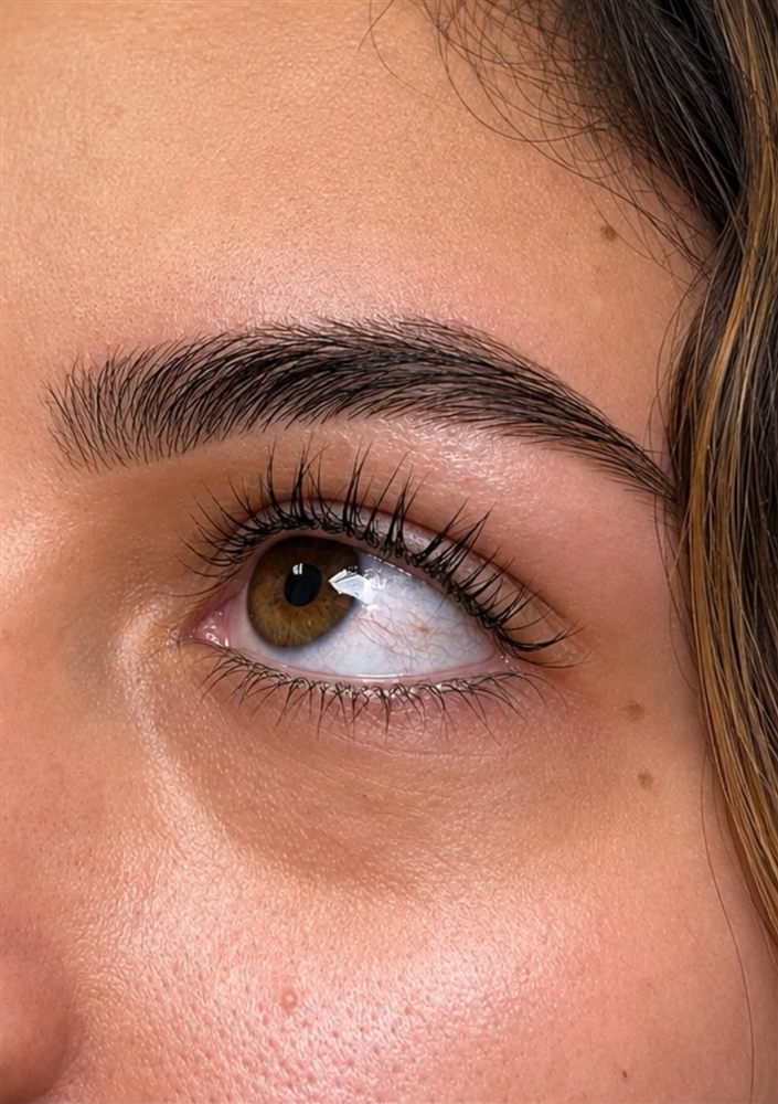 Eyebrow shaping and lash lift result