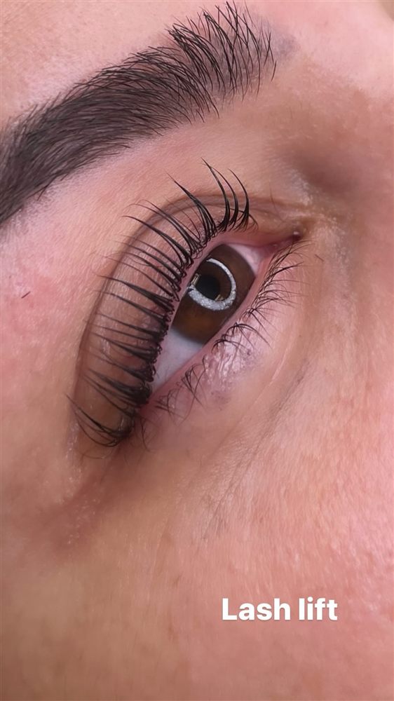 Lash lift result